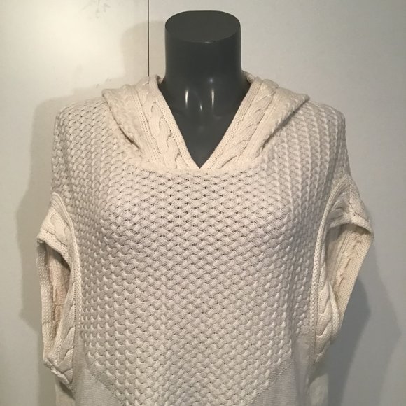Devoted Hooded Knit Short Sleeve Top Size M - Picture 2 of 9